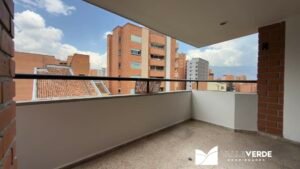 Apartamento En Venta En Laureles