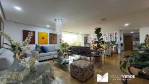 Apartamento en Venta en Laureles